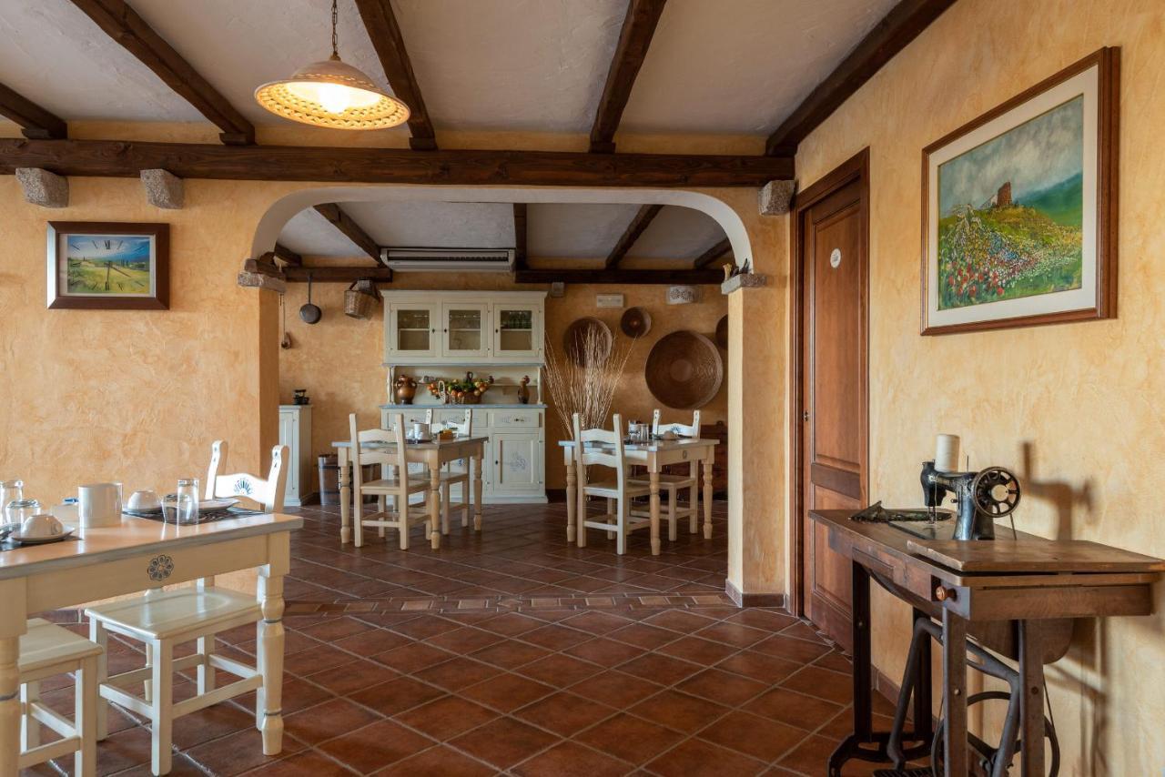 Affittacamere S'Alzola Porto Rotondo Exterior foto